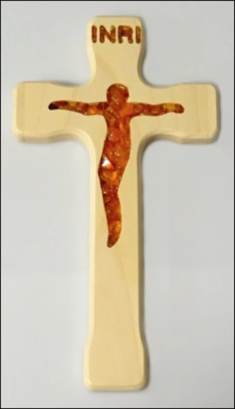 Kríž drev. s jantárovým korpusom