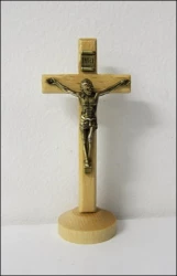 Kríž drev. stojací (614)