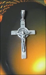 Prívesok krížik Benediktínsky strieborný
